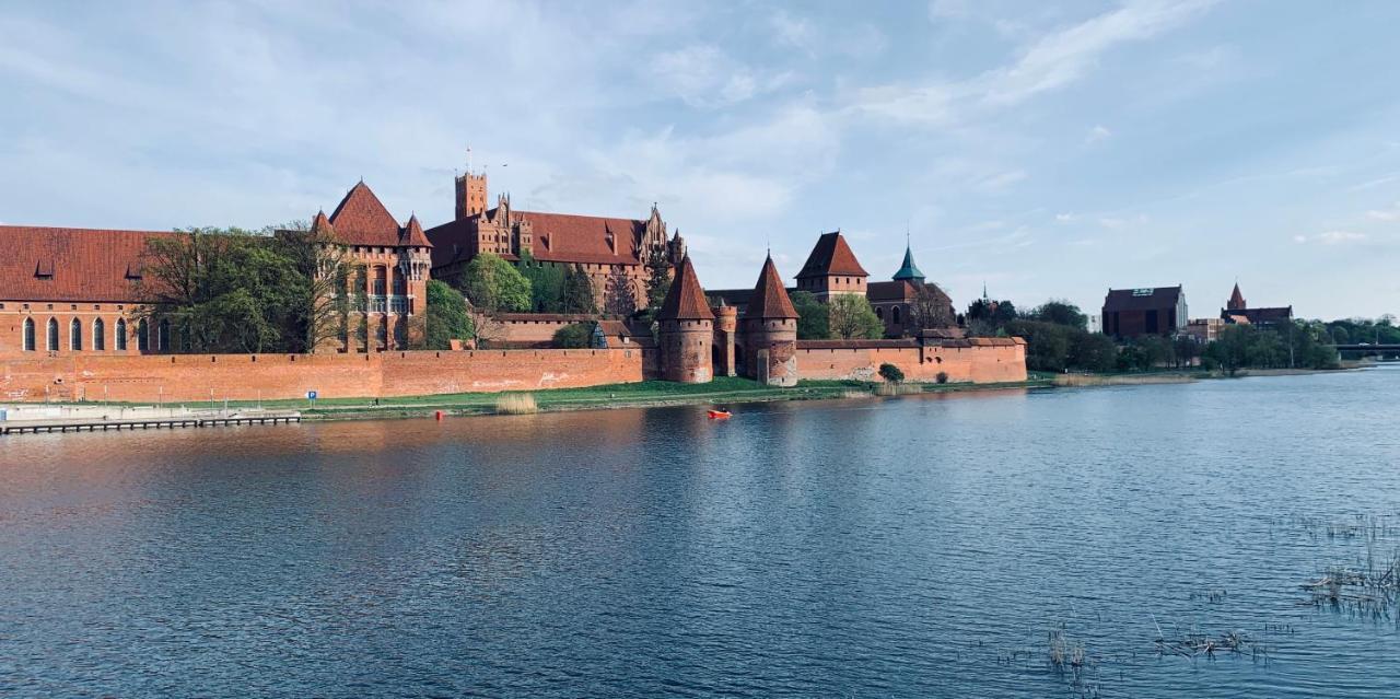 Castle Apartments Malbork Eksteriør bilde
